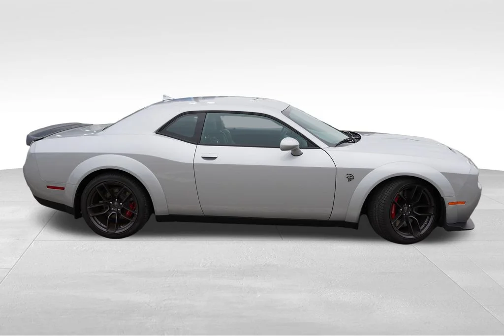 Used 2019 Triple Nickel Clearcoat Dodge SRT Hellcat Redeye Widebody image 3