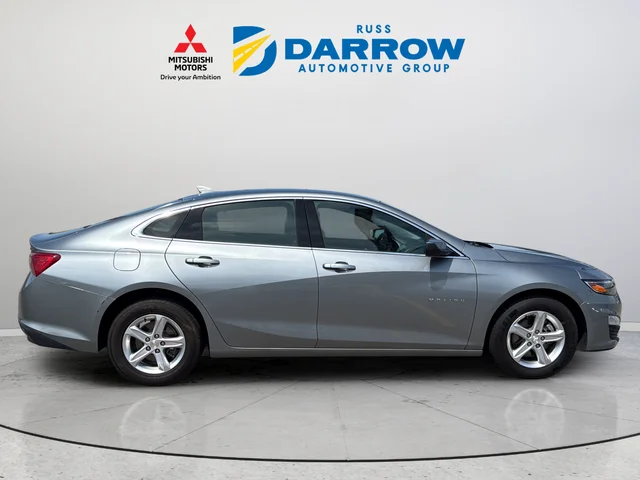 Used 2024 Gray Chevrolet LT image 6