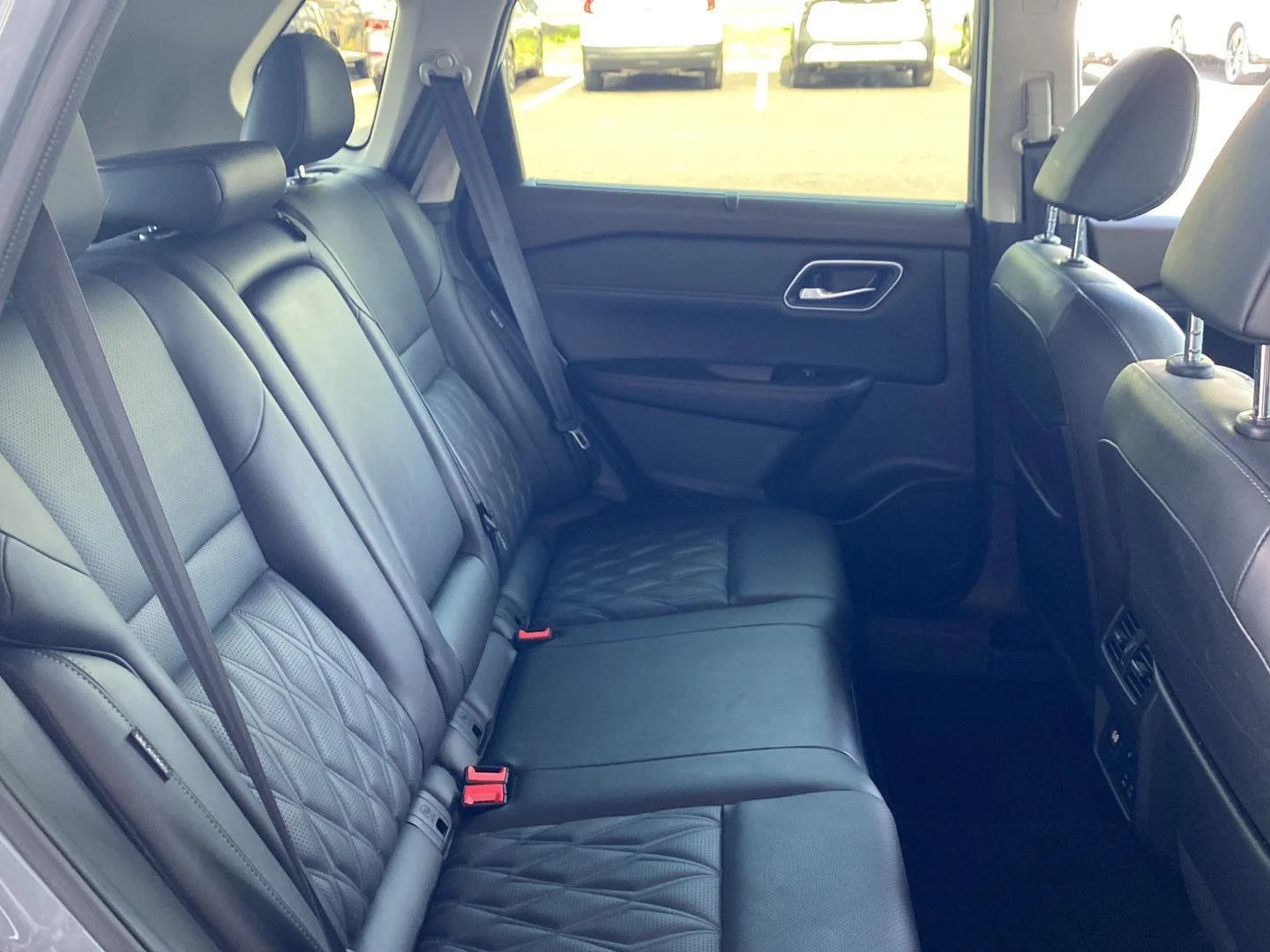 Used 2023 Boulder Gray Pearl Nissan Platinum image 29