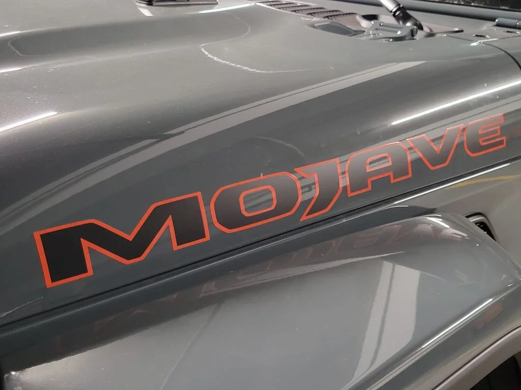 New 2026 Anvil Clearcoat Jeep Mojave image 21