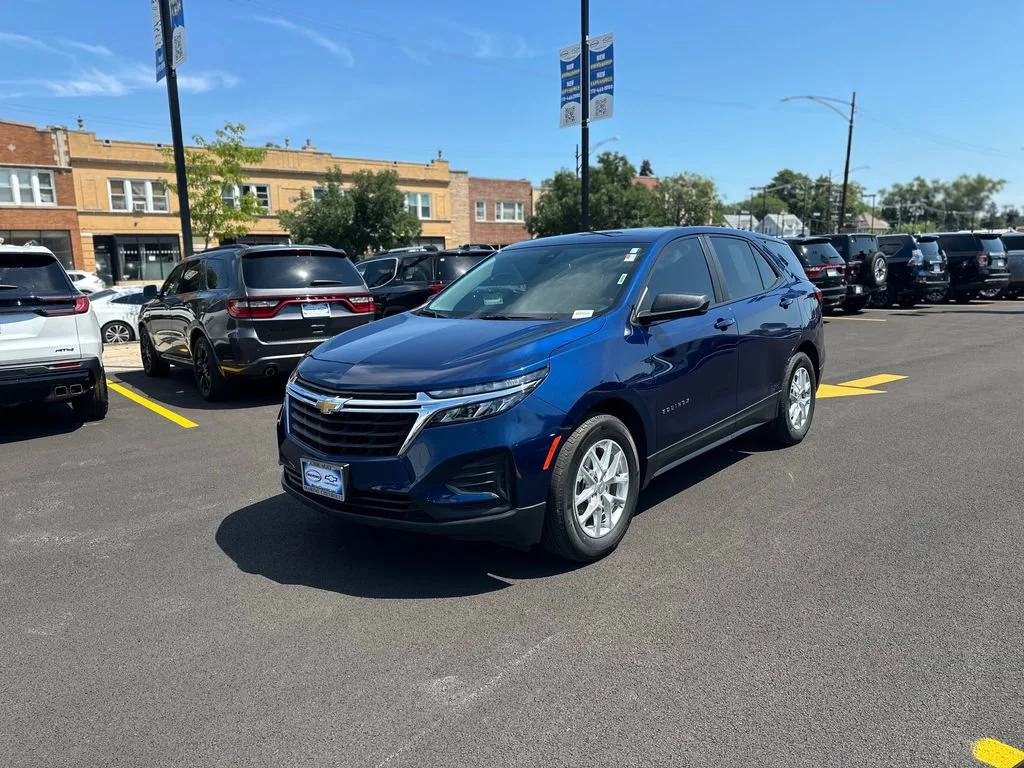 2022 Chevrolet Equinox LS - Photo 6