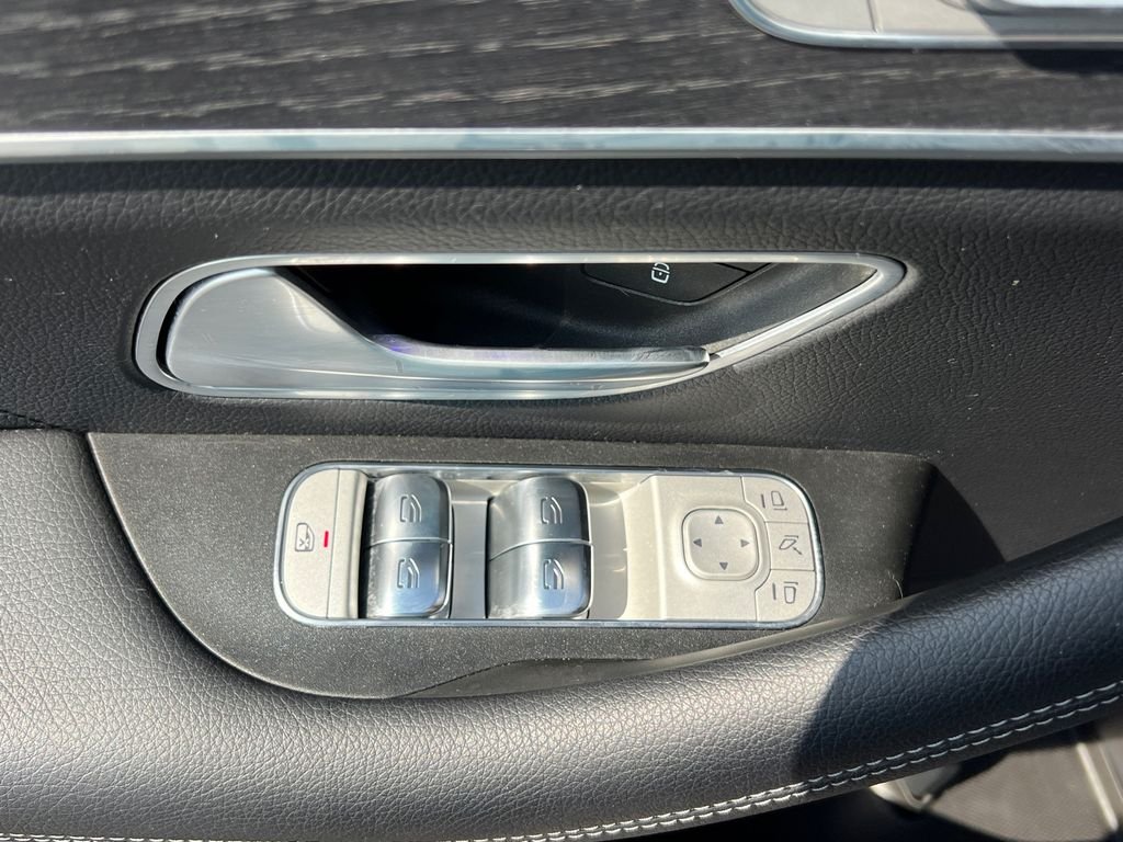 Certified Used 2025 Black Mercedes-Benz GLE 350 image 12