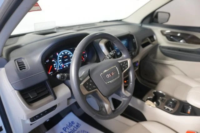 Used 2022 Summit White GMC Denali image 17