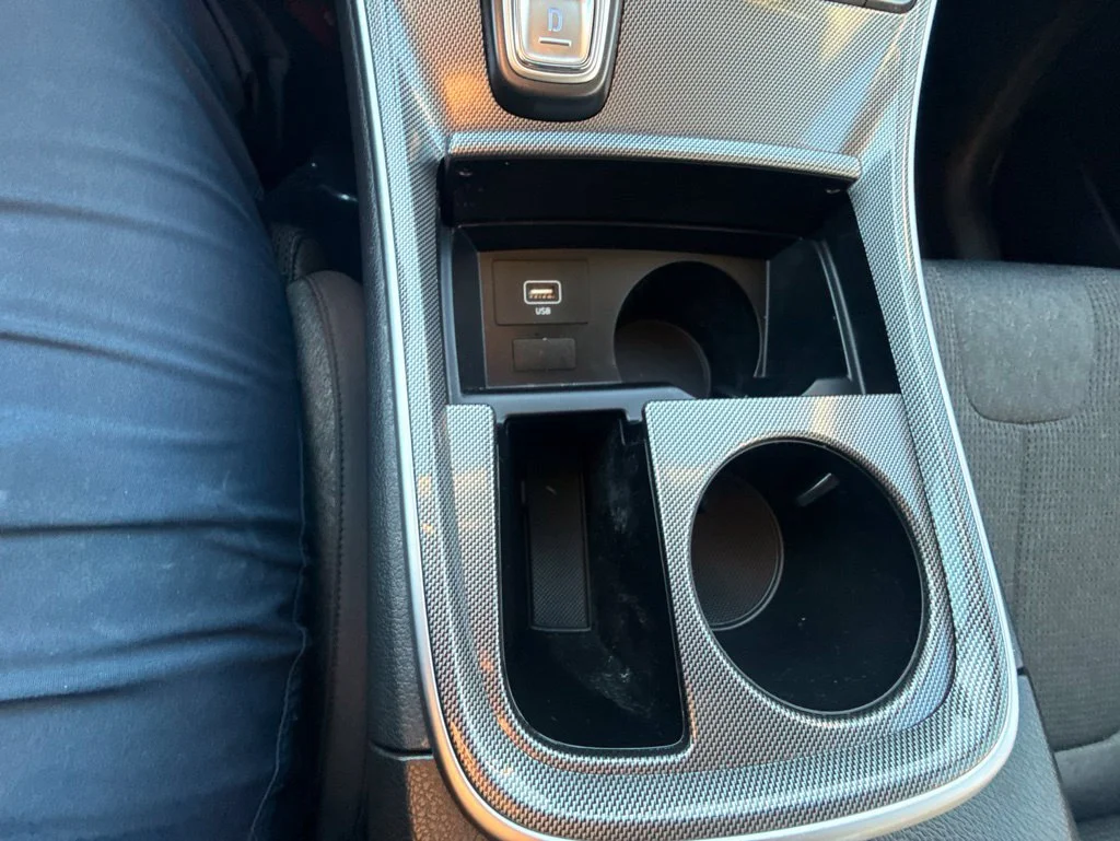 Used 2023 Silver Hyundai SE image 25