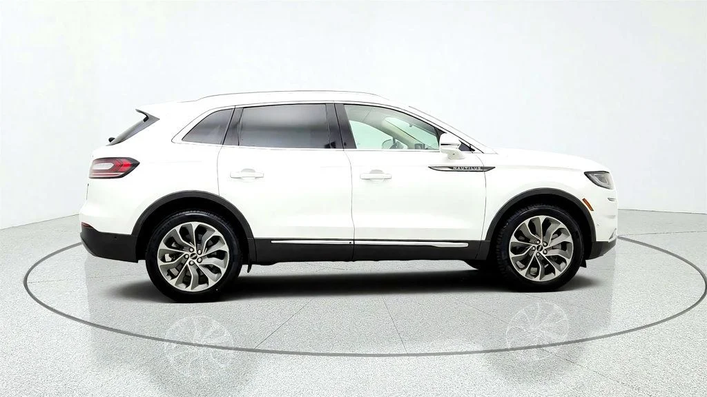 Used 2023 Pristine White Metallic Tri-Coat Lincoln Reserve AWD w/ 2.7L Twin-Turbo V6 & Co-Pilot360 Plus image 4