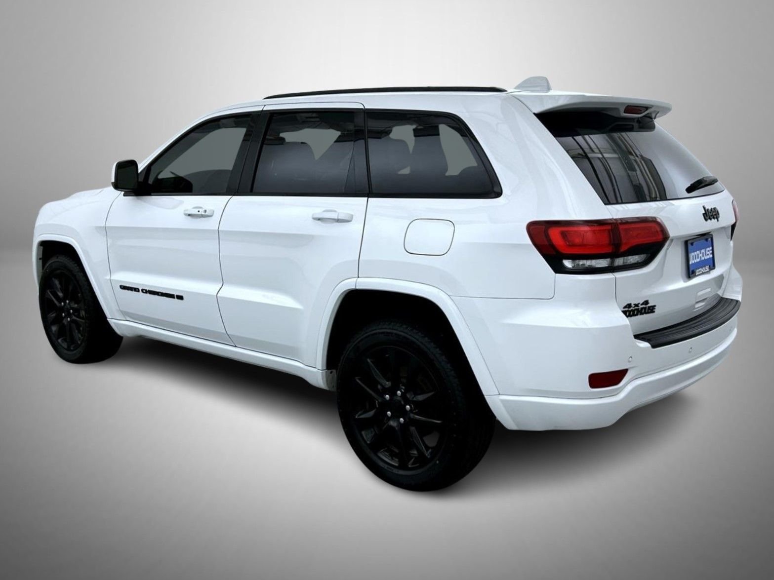 Certified Used 2022 White Jeep Laredo X image 7