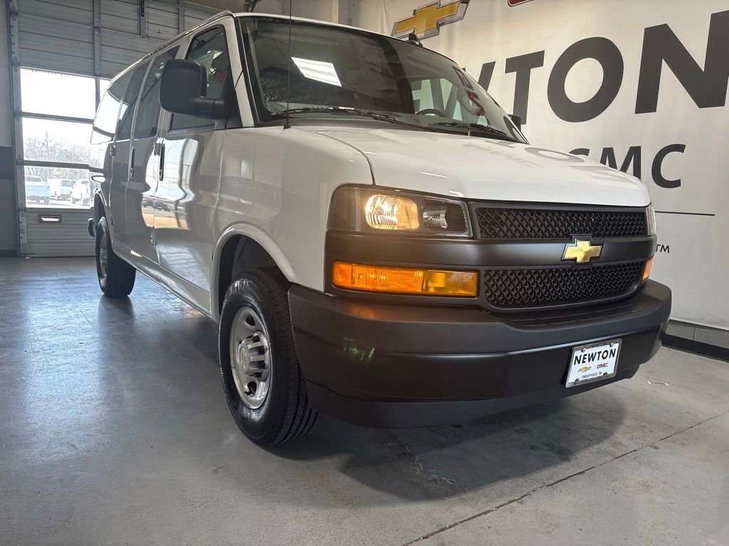 2025 Chevrolet Express Cargo Work Van - Photo 36