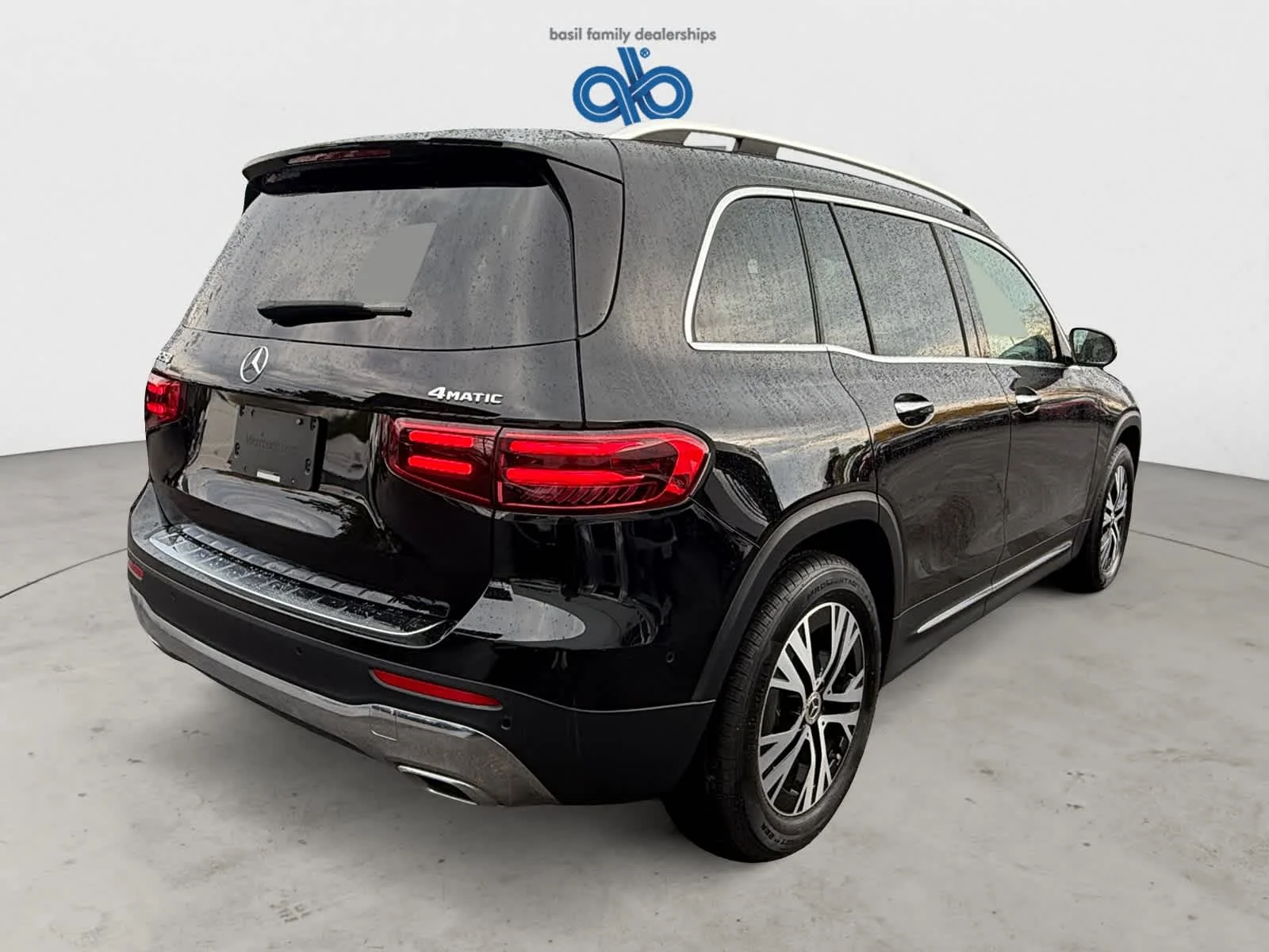 Used 2024 Night Black Mercedes-Benz GLB 250 image 6