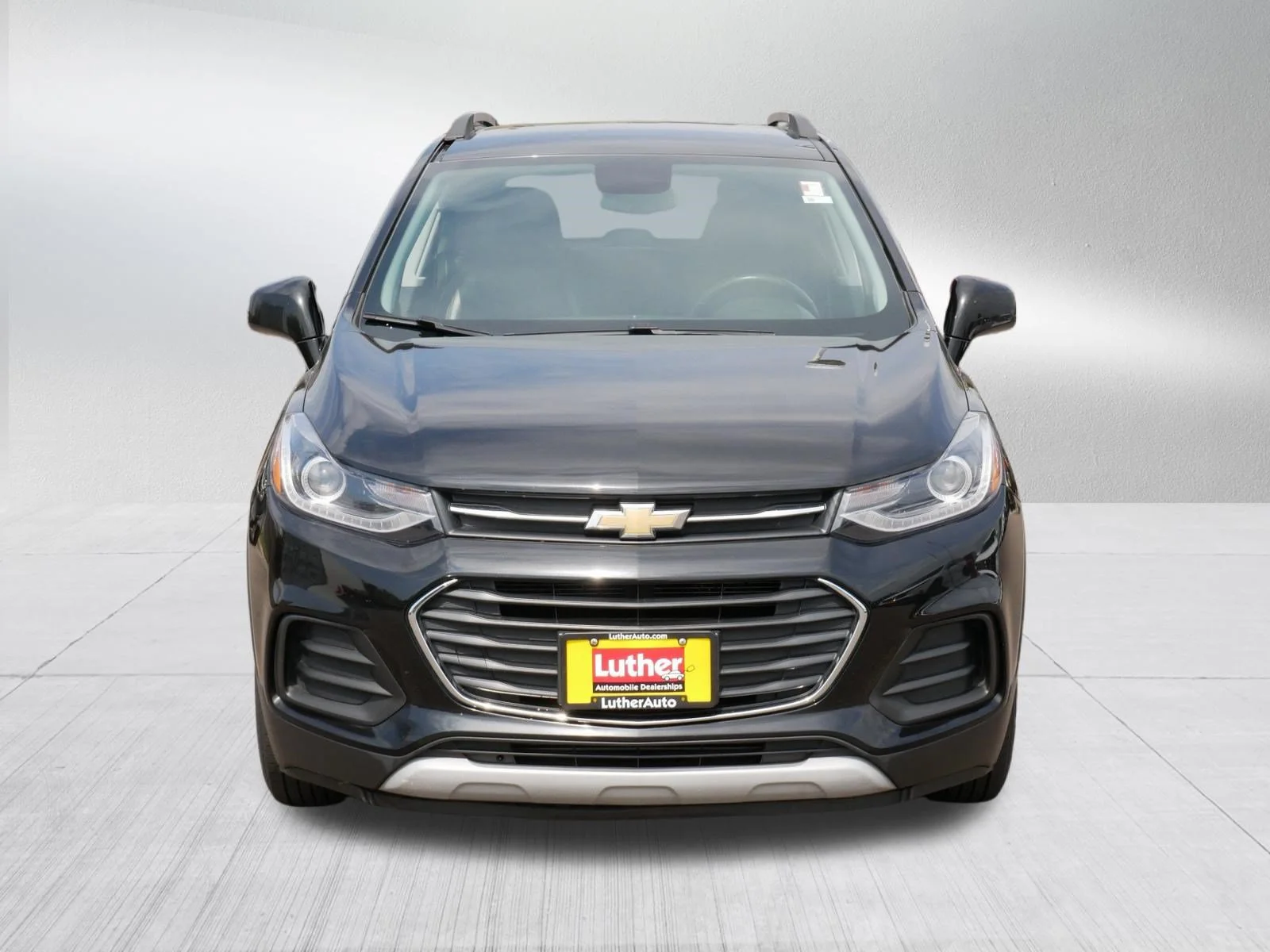 Used 2019 Chevrolet Trax LT with VIN KL7CJLSB3KB908778 for sale in Hopkins, MN