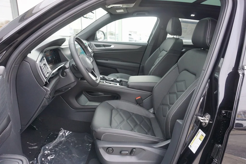 Certified Used 2026 Black Volkswagen SE w/Technology image 10