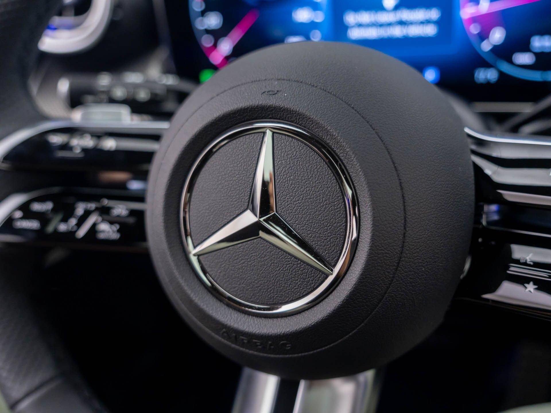 New 2027 Obsidian Black Metallic Mercedes-Benz GLC 300 image 65