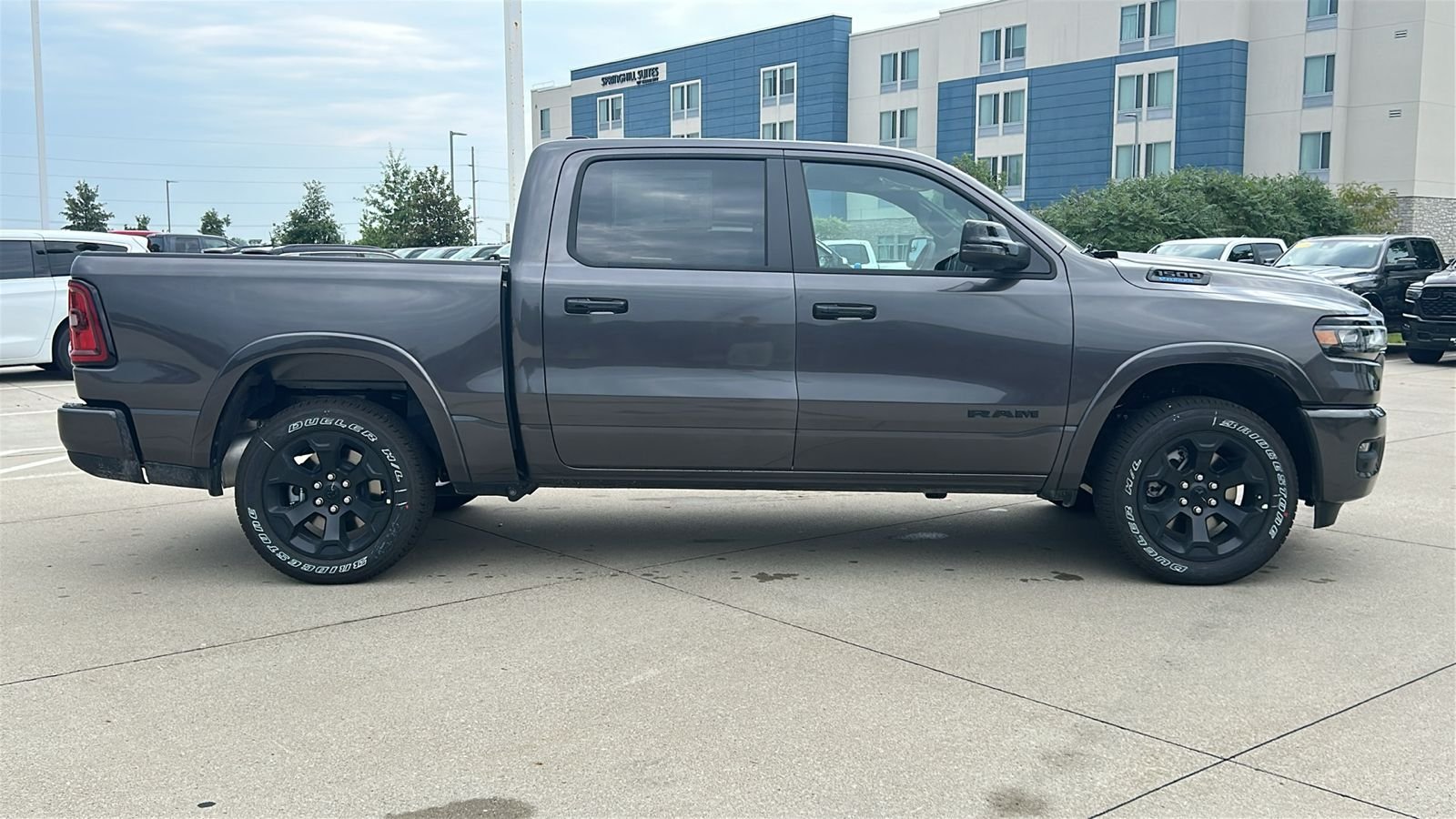 New 2026 Granite Crystal Metallic Clear-Coat Exterior Paint RAM Big Horn/Lone Star image 3