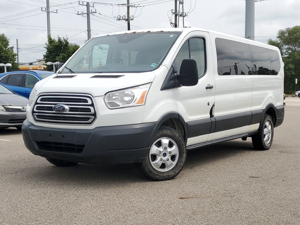 Used 2017 White Ford XLT image 30