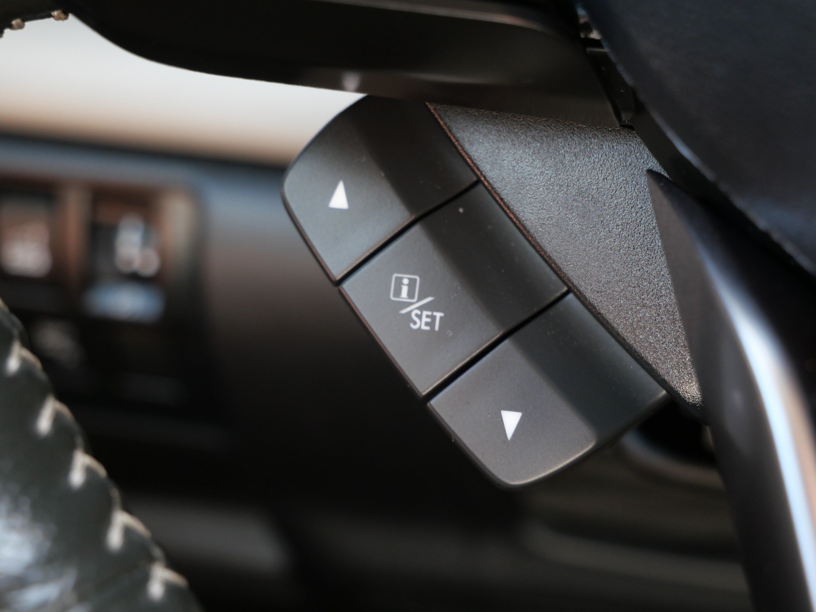 Used 2024 Magnetite Gray Metallic Subaru Limited image 30