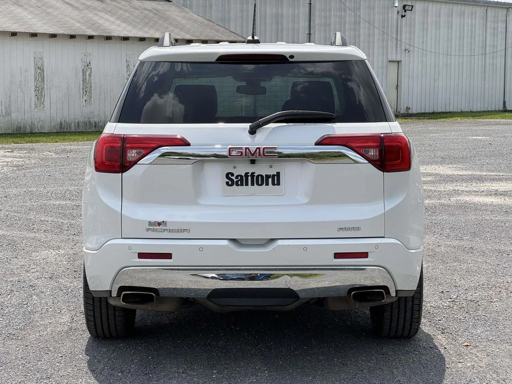 Used 2017 White GMC Denali image 7