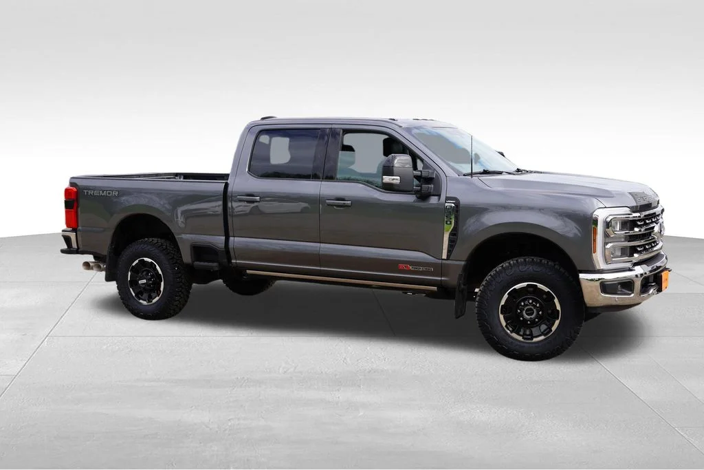 Used 2026 Gray Ford Lariat image 3