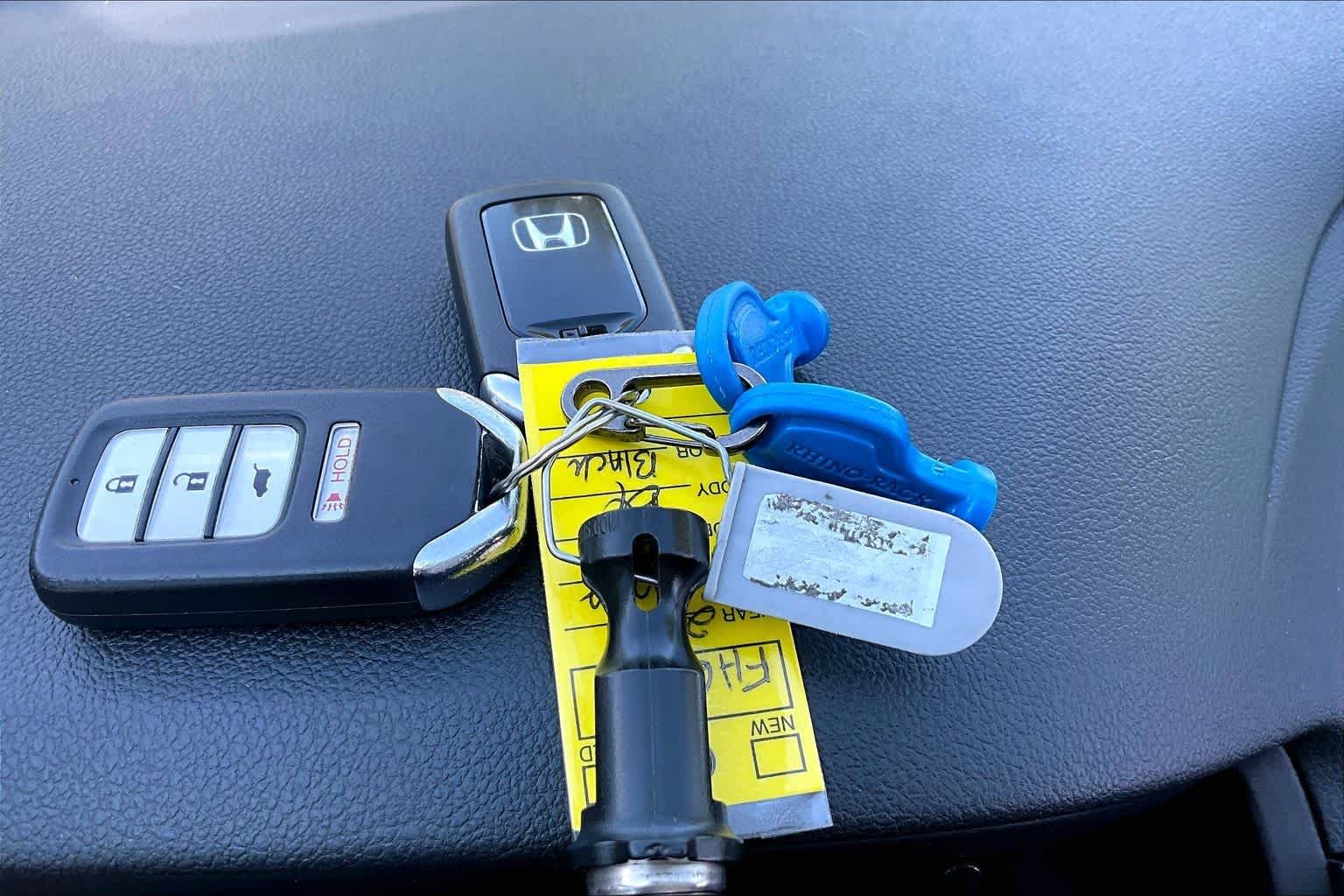 Used 2015  Honda EX image 14
