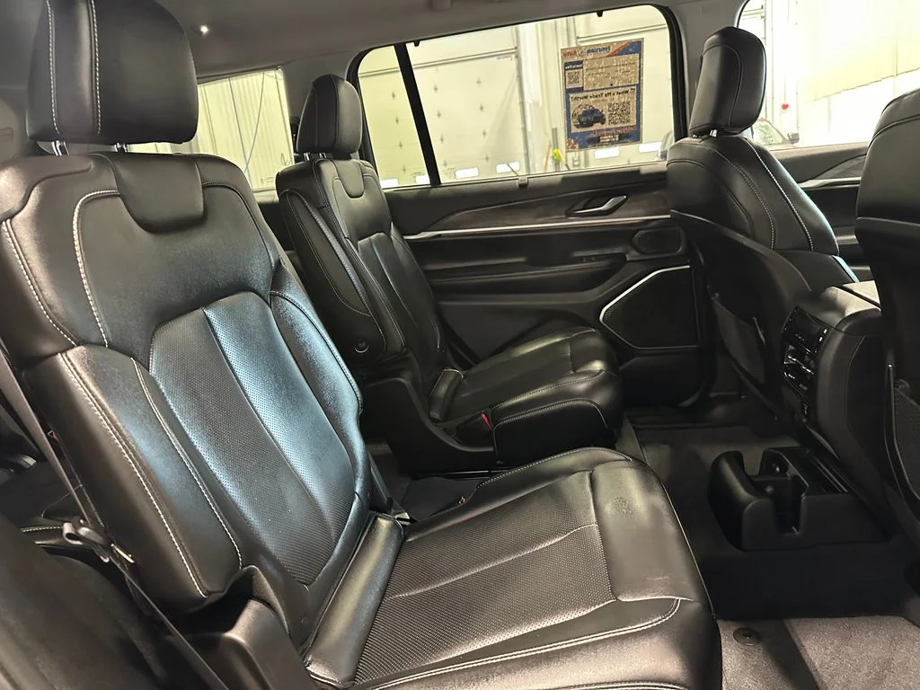 Used 2023 Gray Jeep Limited image 32