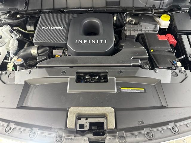 Used 2025 Black INFINITI LUXE image 17