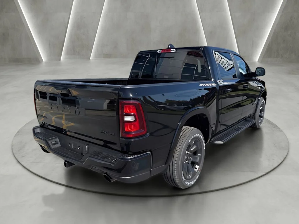 New 2026 Diamond Black Crystal Pearl-Coat Exterior Paint RAM Big Horn/Lone Star image 3