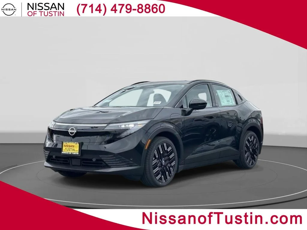 2026 Nissan Leaf Platinum+'s photo