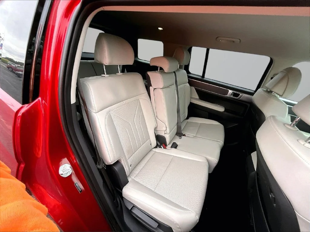 Used 2025 Red Hyundai SEL image 25