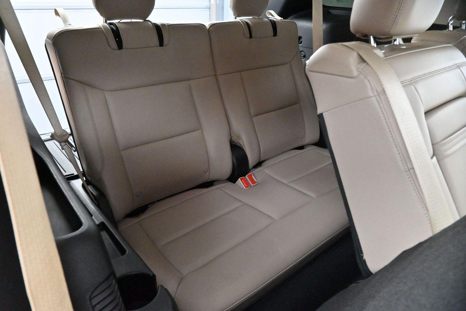 Used 2023 Oxford White Ford XLT image 34