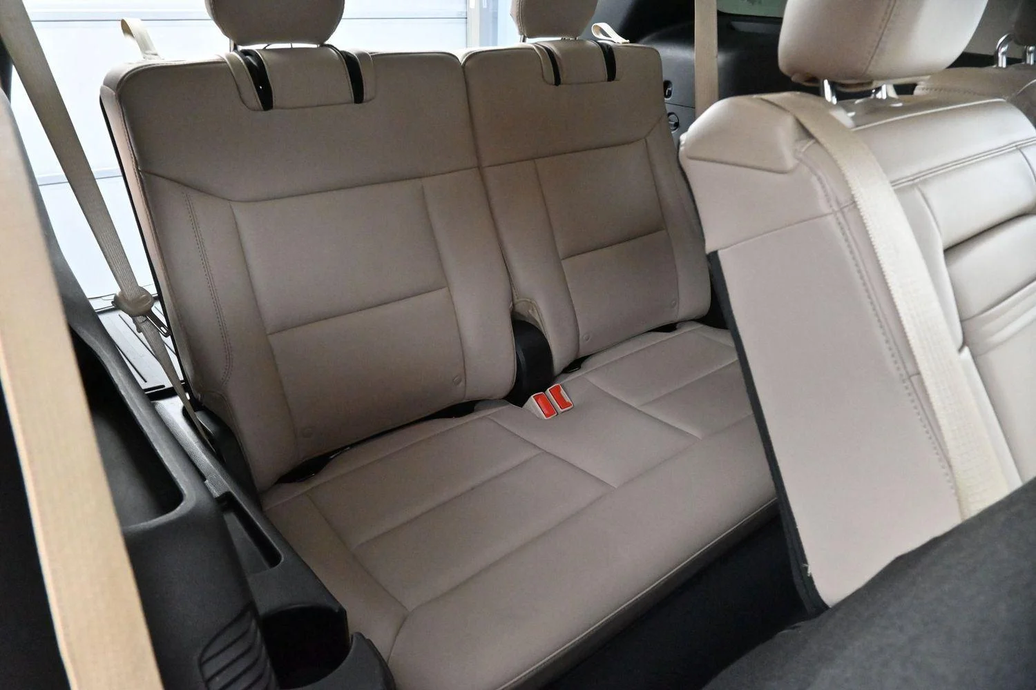 Used 2023 Oxford White Ford XLT image 34