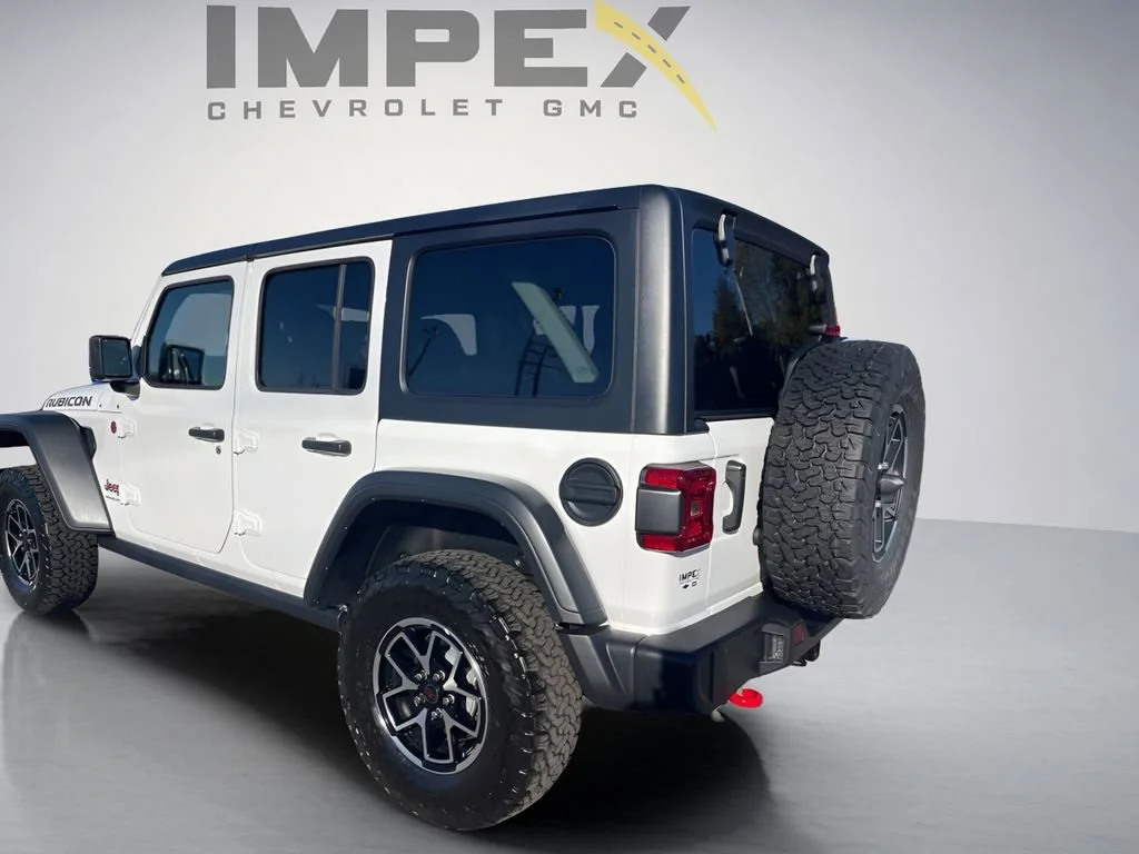 Used 2025 White Jeep Rubicon image 3