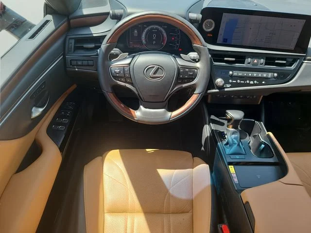 Used 2024 Red Lexus ES 350 Luxury image 12