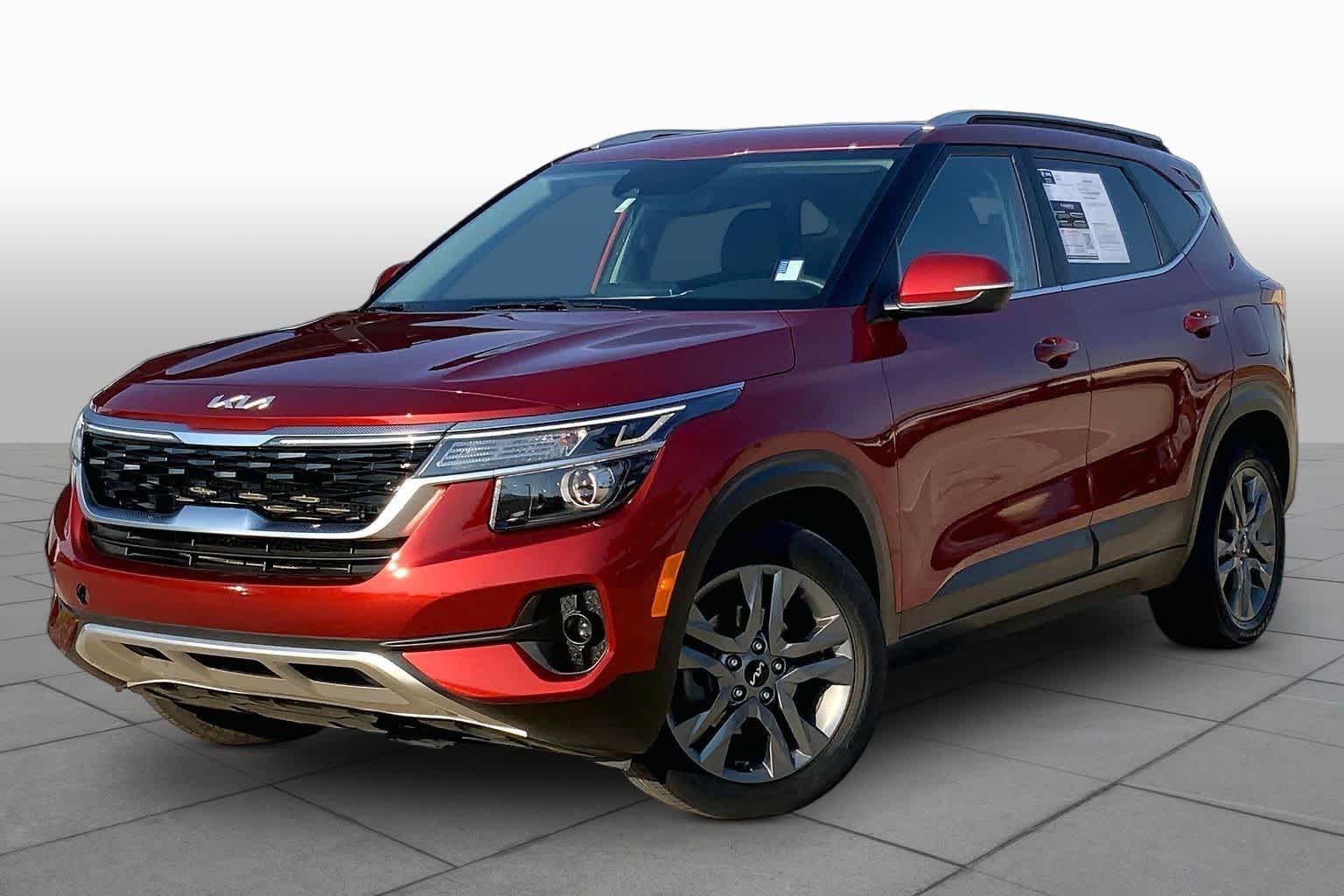 Pre-Owned 2023 Kia Seltos S