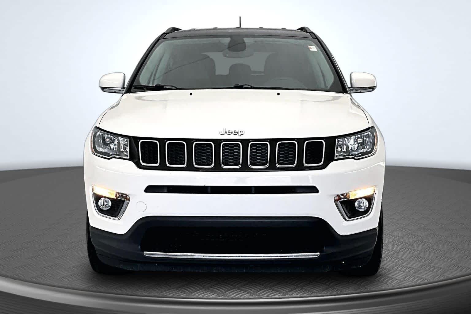 Used 2018 White Clearcoat Jeep Limited image 6