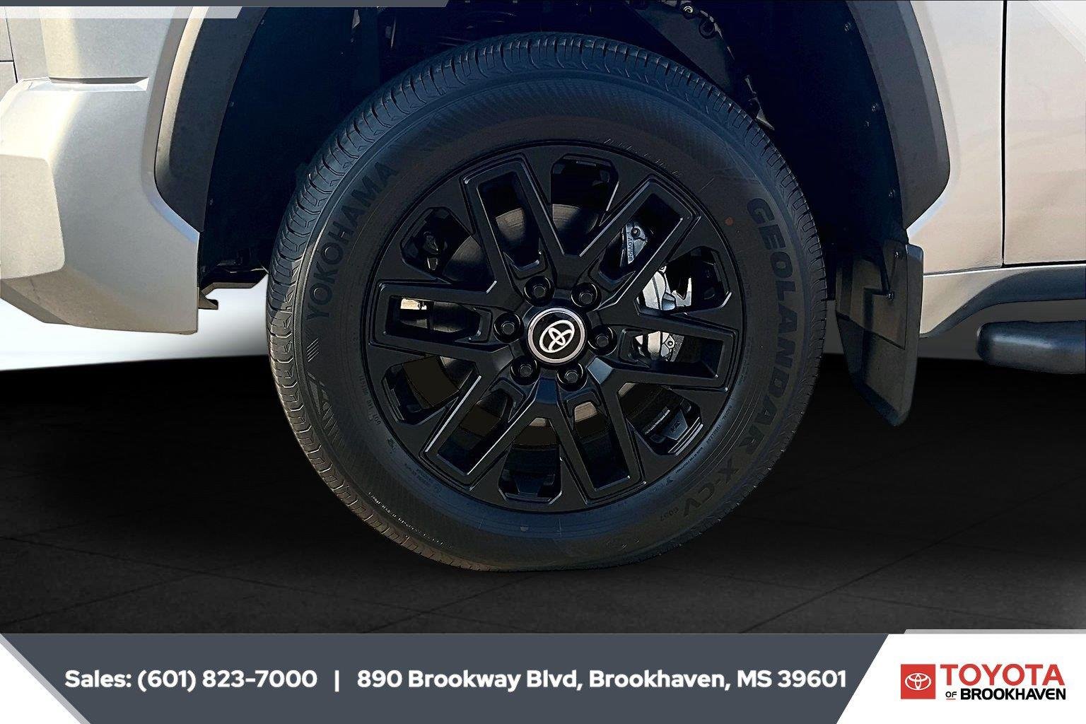 2026 Toyota Tundra SR5 - Photo 11