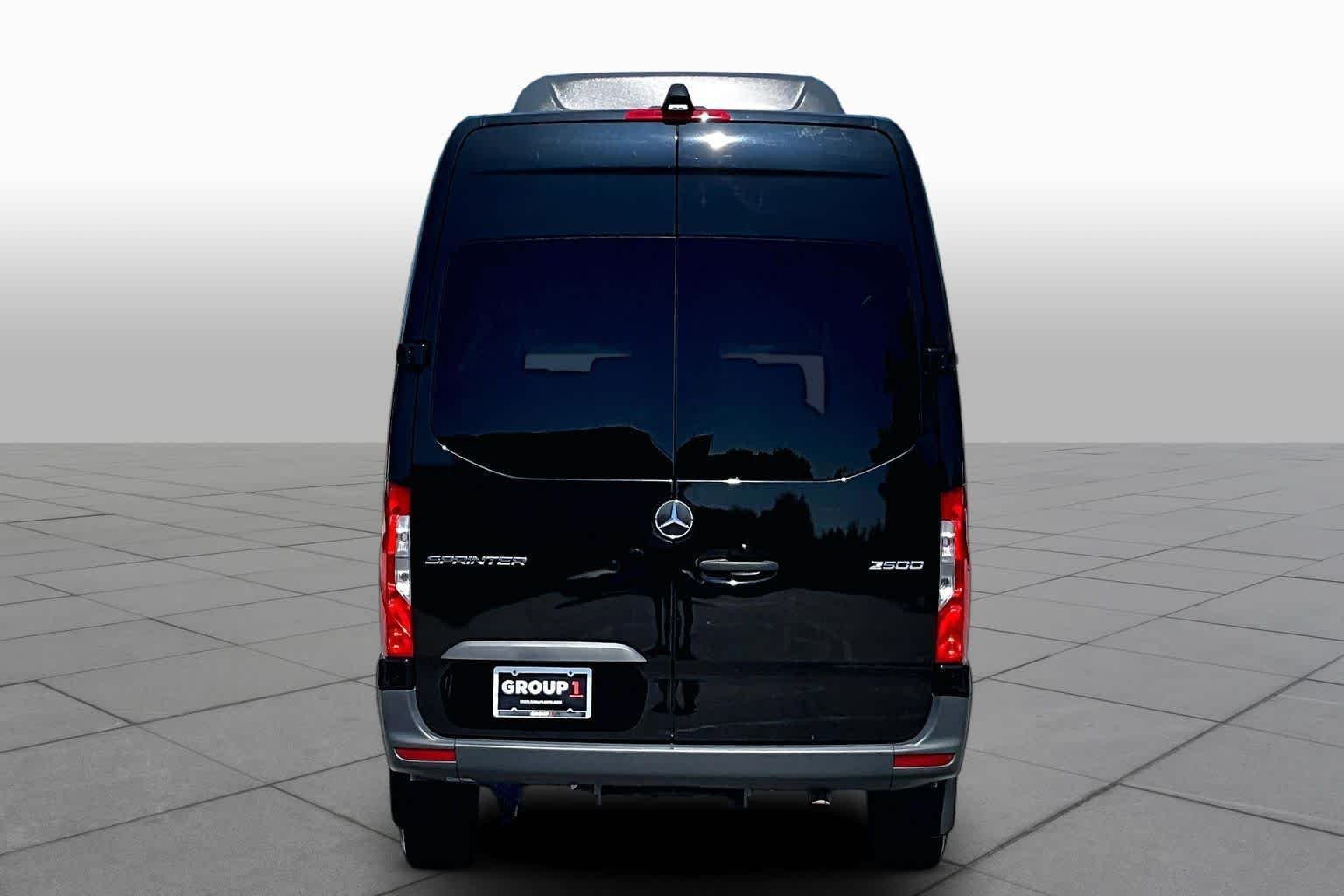 Used 2024 Jet Black Mercedes-Benz  image 5