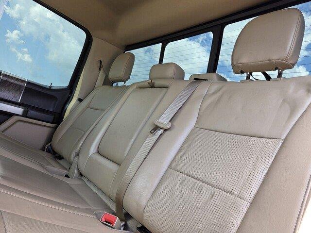 Used 2019 Agate Black Metallic Ford LARIAT image 27