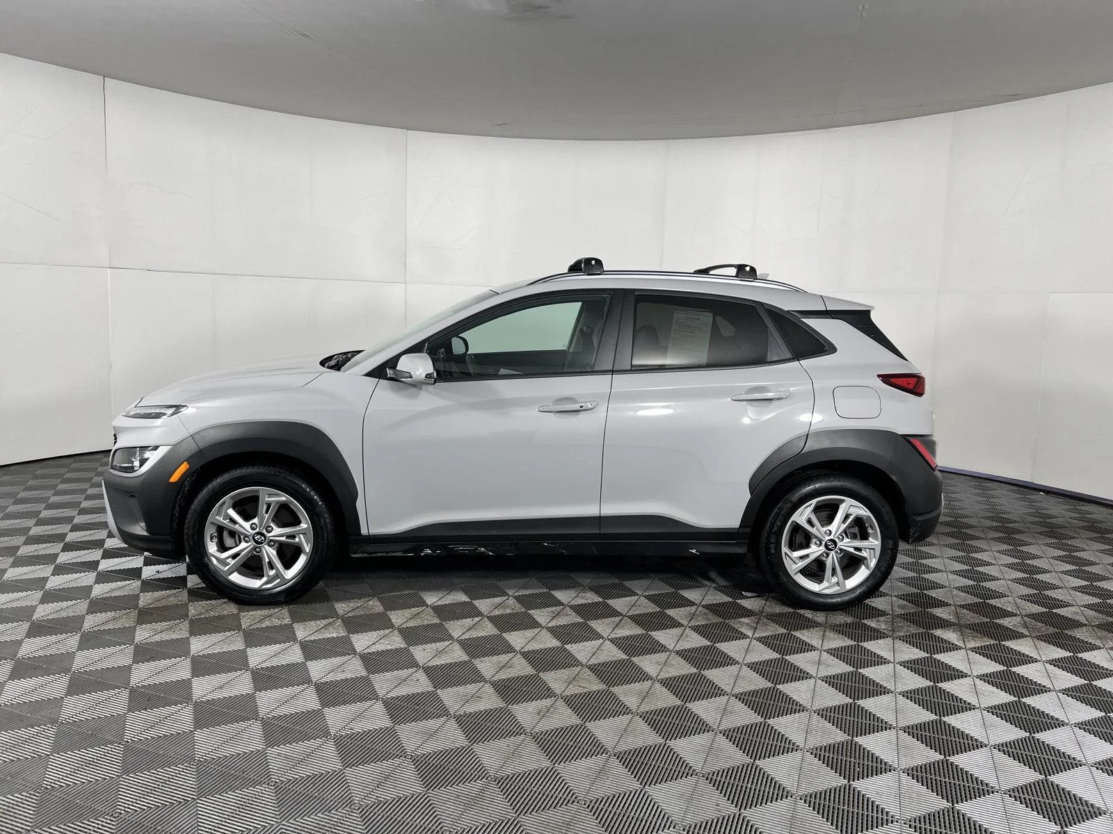 Used 2023 Cyber Silver Hyundai SEL image 5