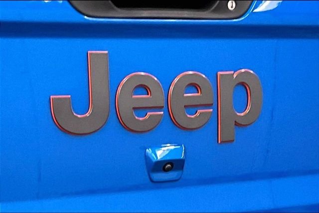 Used 2021 Hydro Blue Pearlcoat Jeep Mojave image 9