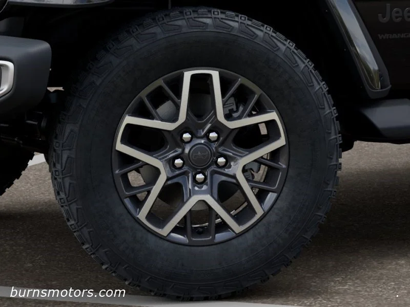 New 2026 Black Clear-Coat Exterior Paint Jeep Sahara 4-Door image 8