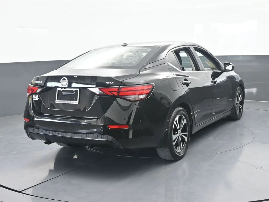 Used 2022 Super Black Nissan SV image 5