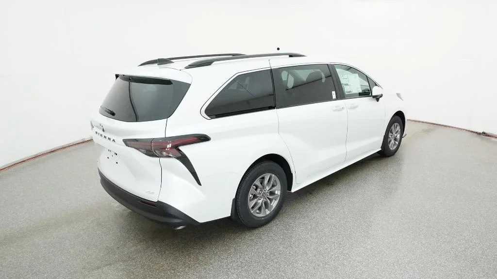 New 2026 Wind Chill Pearl Toyota XLE image 10