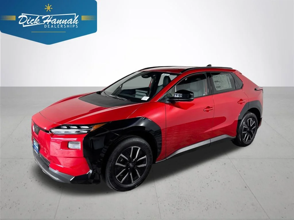 2026 Subaru Solterra Premium's photo
