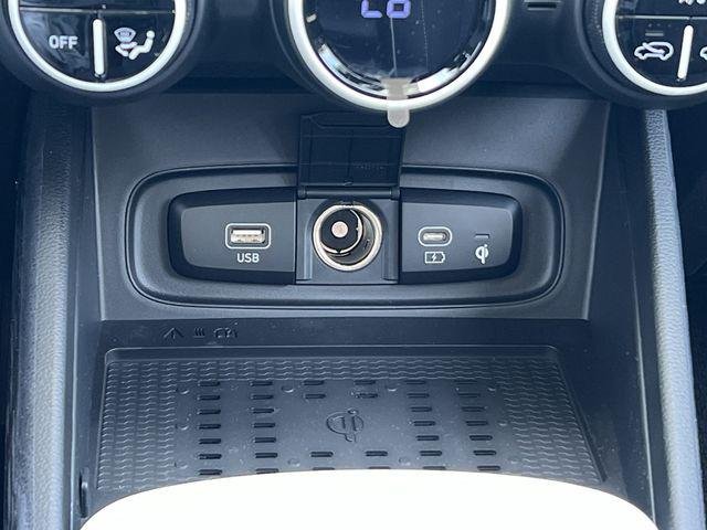 New 2026 White Hyundai SEL w/Two-Tone Roof image 17