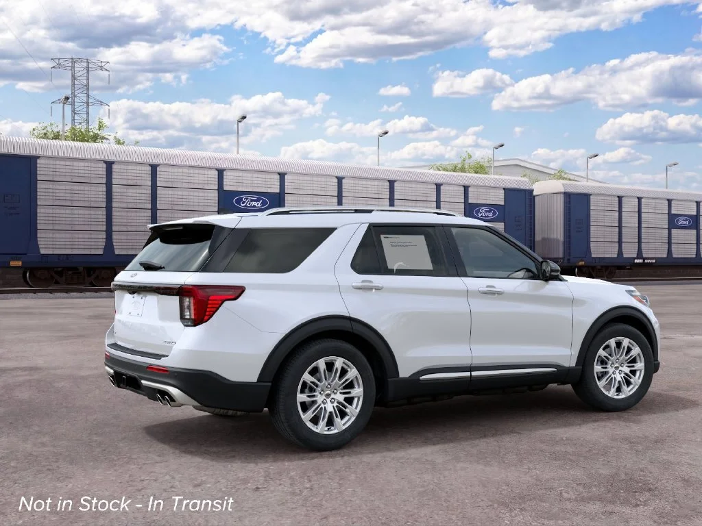New 2027 Star White Metallic Tri-Coat Ford Platinum image 7