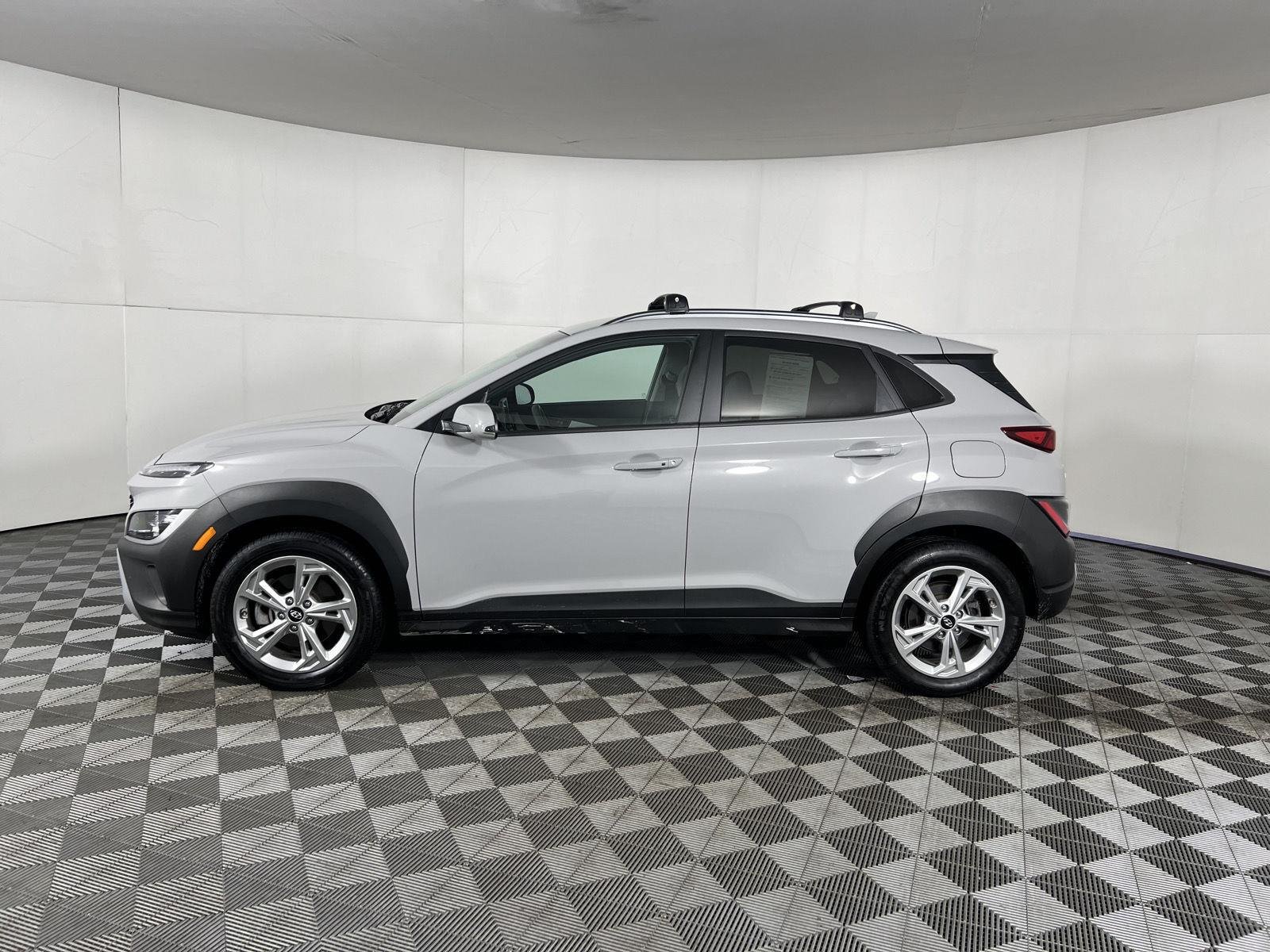 Used 2023 Cyber Silver Hyundai SEL image 5