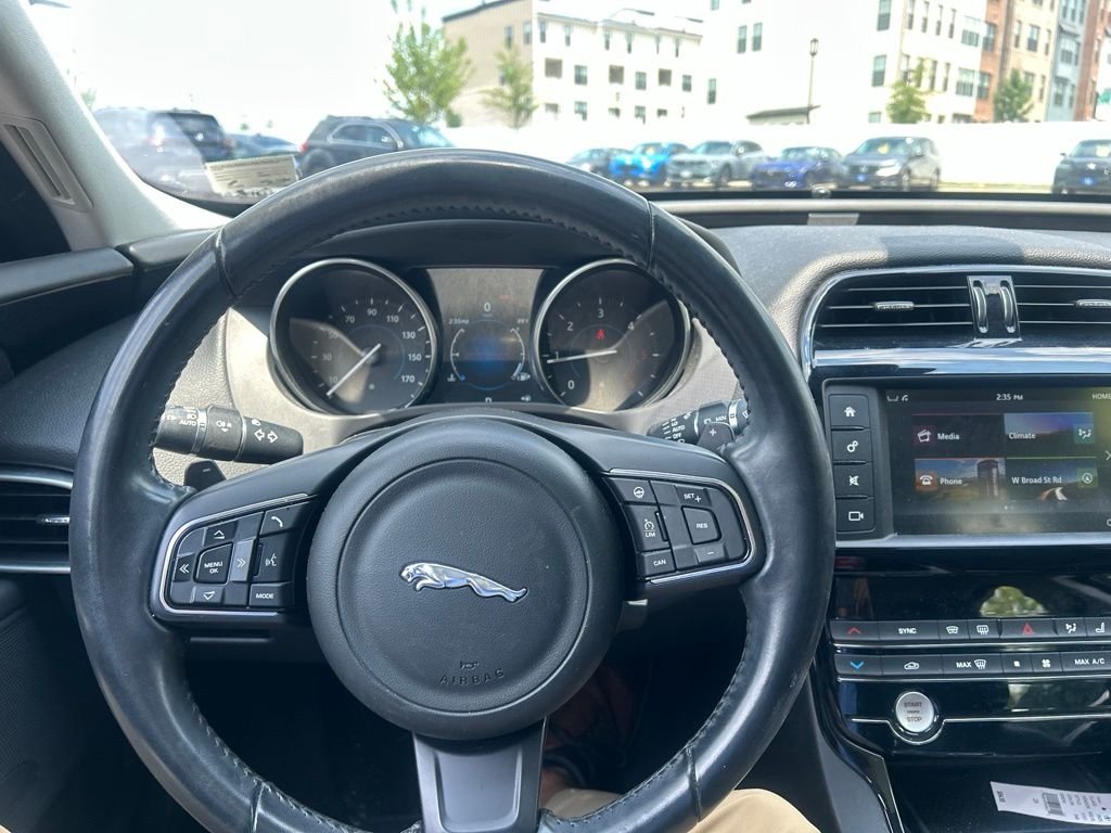 Used 2017 Cosmic Black Jaguar 20d image 5