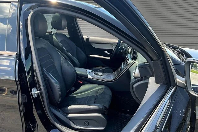 Used 2021  Mercedes-Benz C 300 image 29