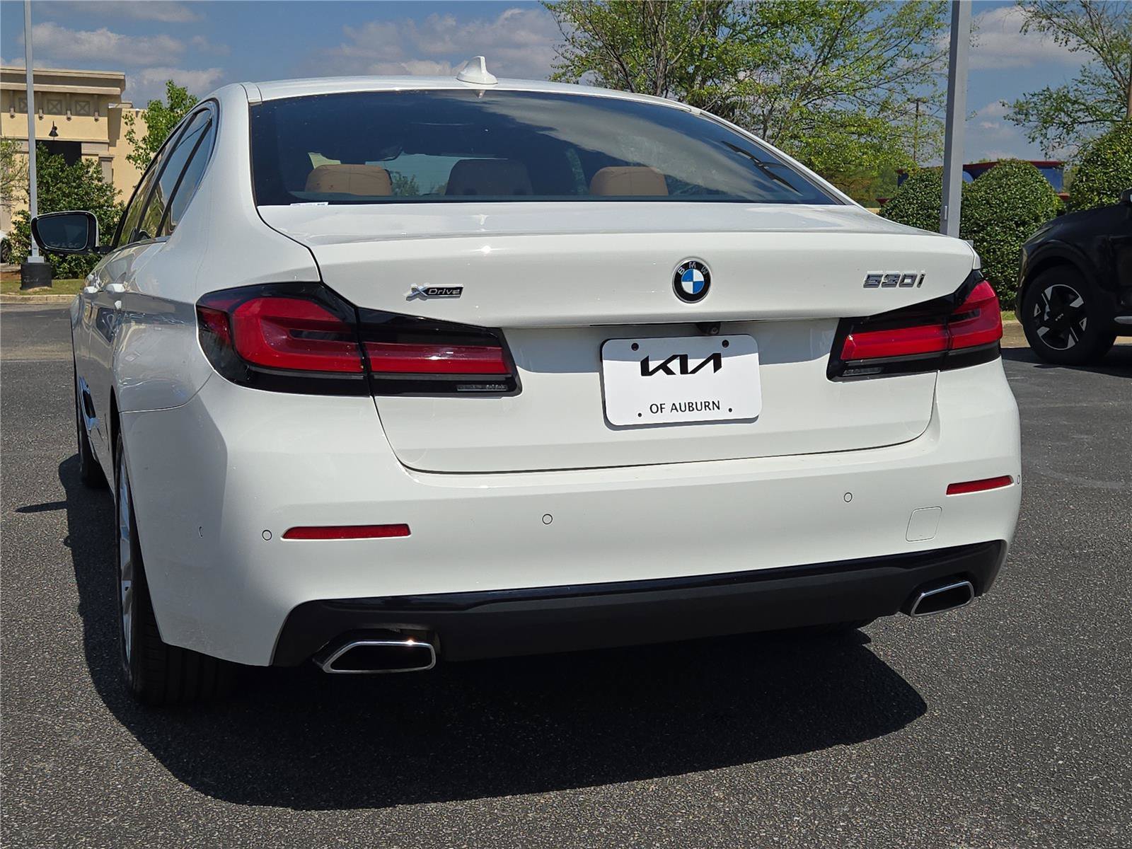 2023 BMW 5 Series 530i - Photo 10
