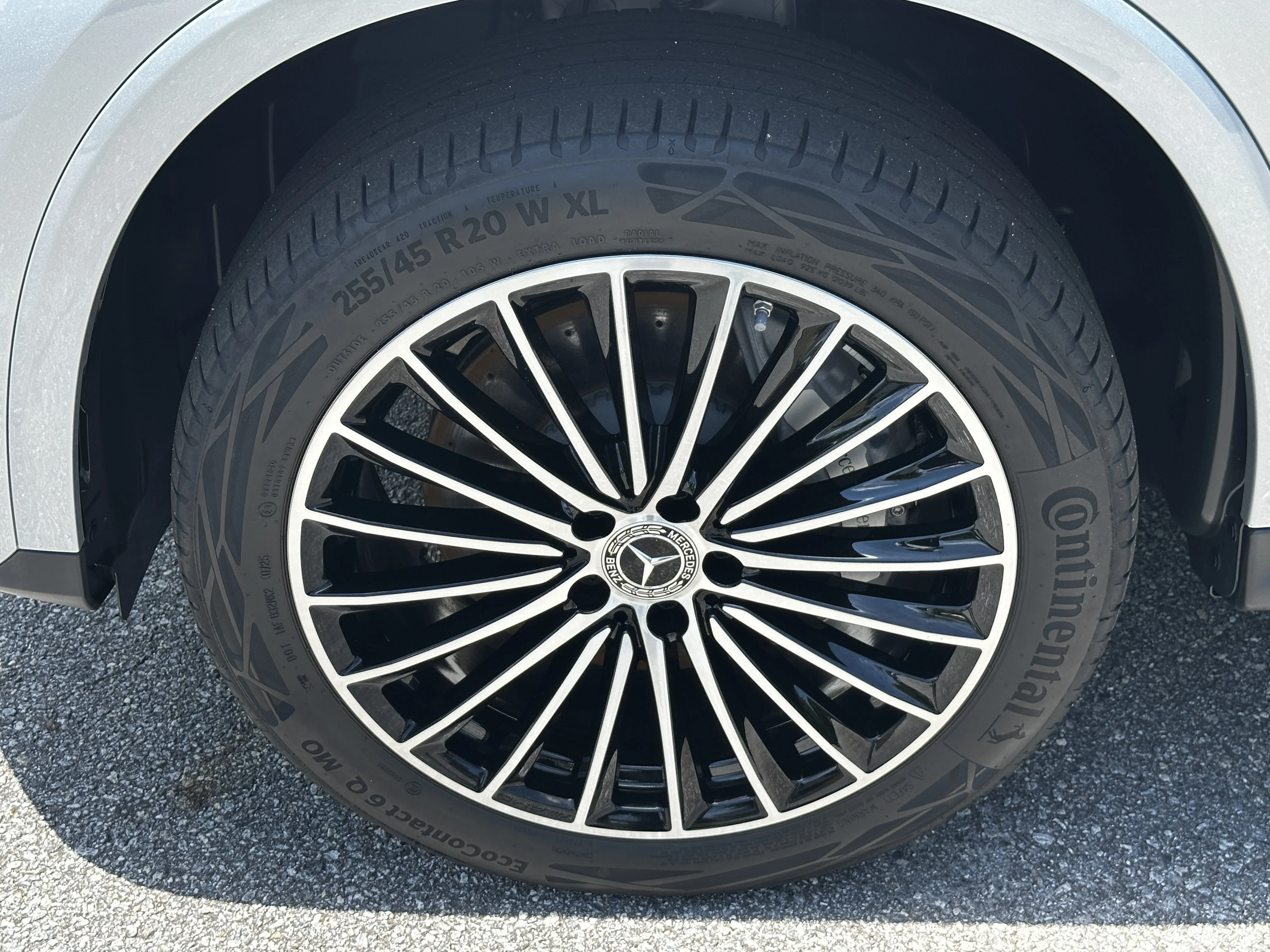 Certified Used 2025 Silver Mercedes-Benz GLC 300 image 13