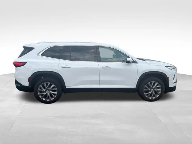 Used 2026 Summit White Buick Preferred image 7