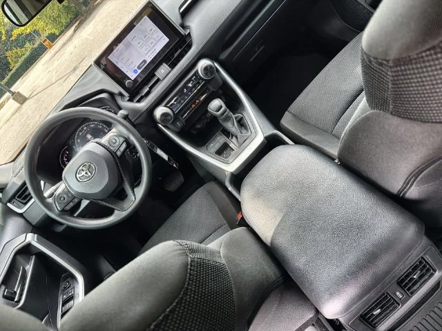 Used 2023 White Toyota LE image 21